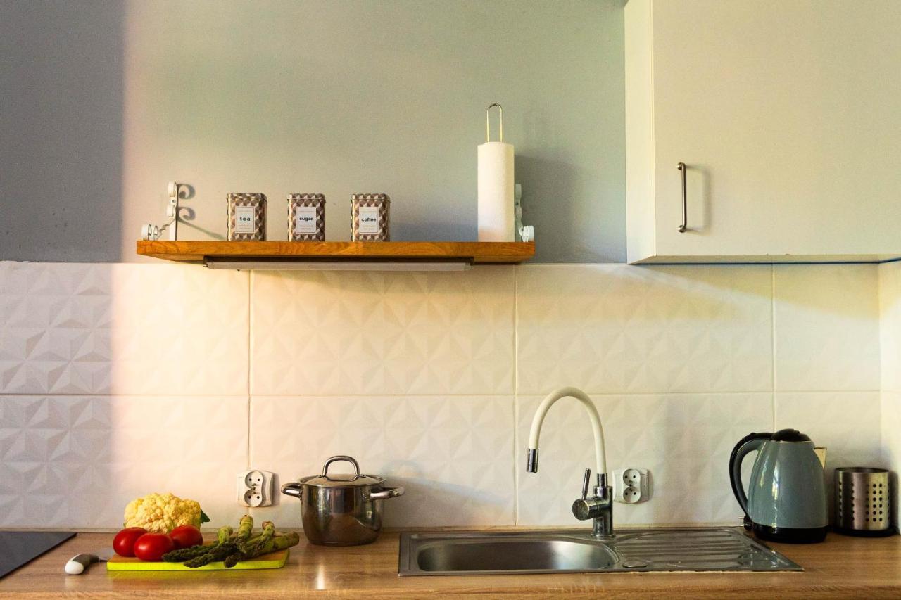 Retro Apartament Apartment Лодз Екстериор снимка