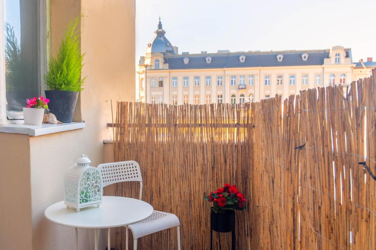 Retro Apartament Apartment Лодз Екстериор снимка