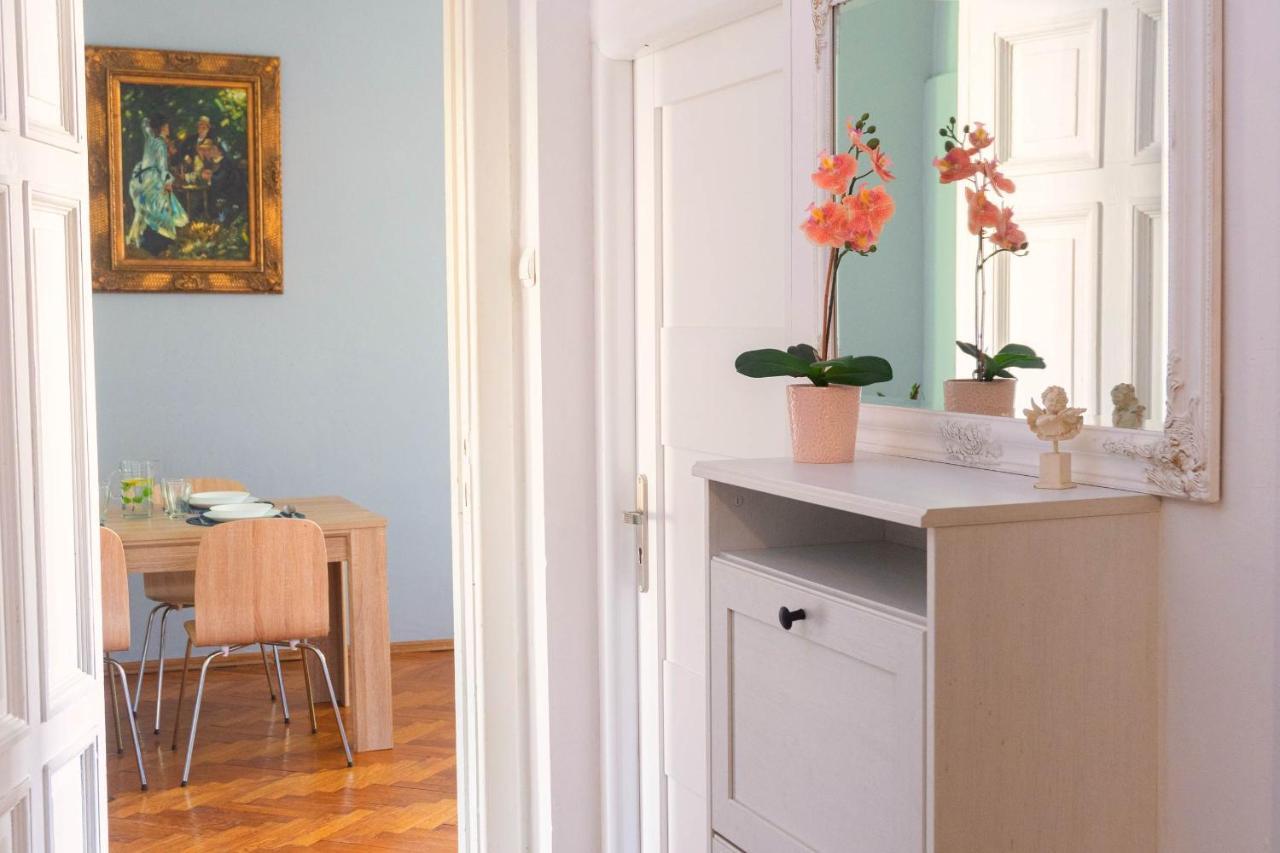 Retro Apartament Apartment Лодз Екстериор снимка