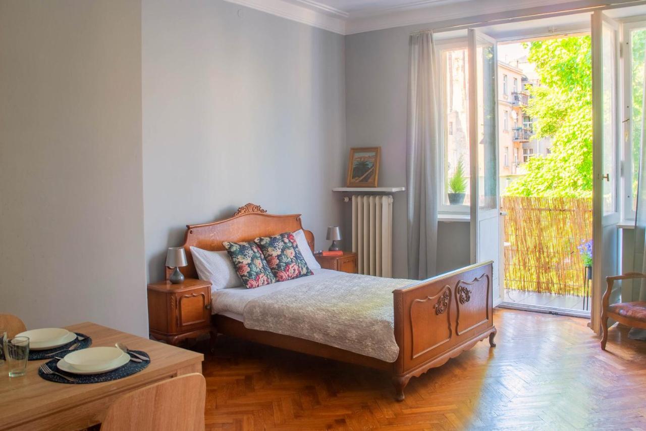 Retro Apartament Apartment Лодз Екстериор снимка